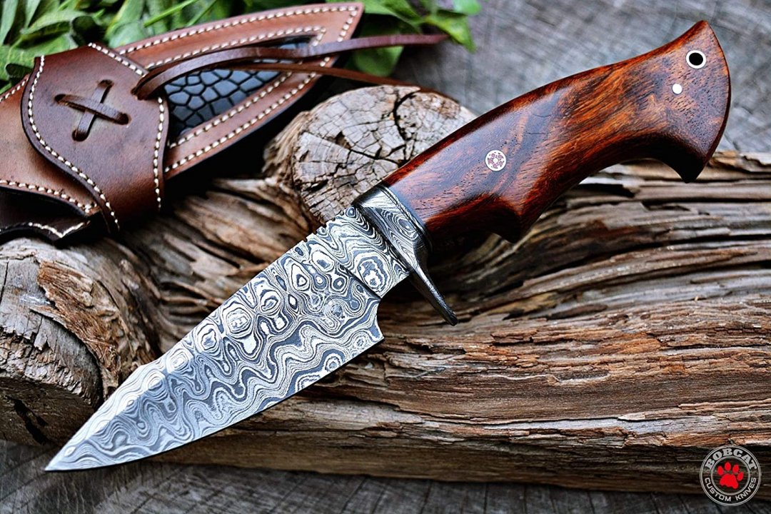 Handmade Bowie Damascus Survival Knife Walnut Wood